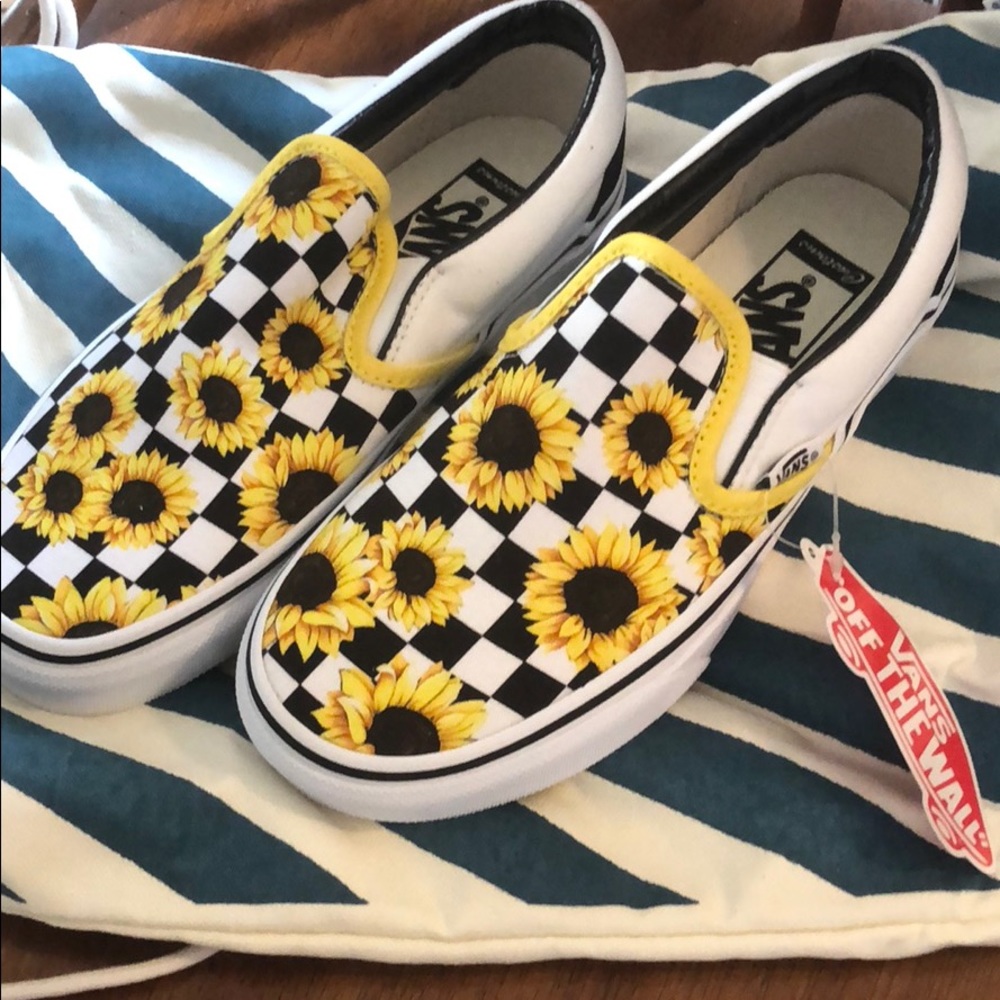 Custom sunflower Vans slip on
